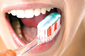 بهداشت دهان و دندان ها ، چرا و چگونه ؟